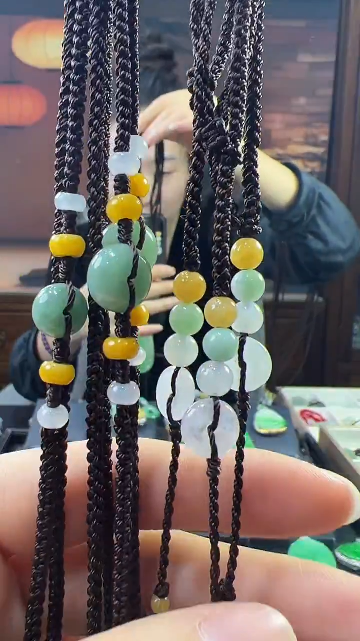 未镶嵌挂件翡翠美背（多样性发其一）