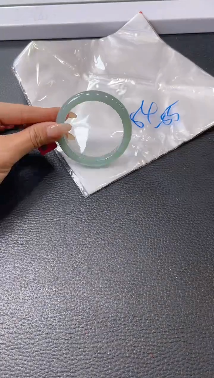 【闪购商品】翡翠手镯未镶嵌手镯