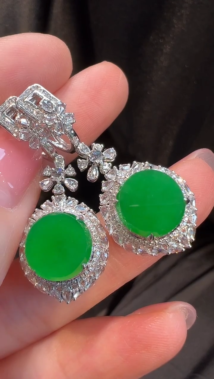 18K金镶嵌翡翠耳饰L6