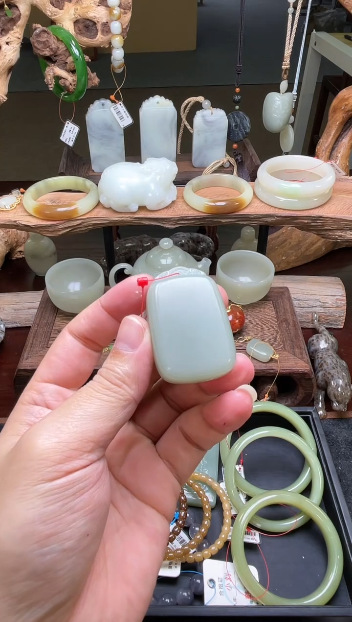 【闪购商品】和田玉吊坠未镶嵌D且末青白玉光面无事牌30954