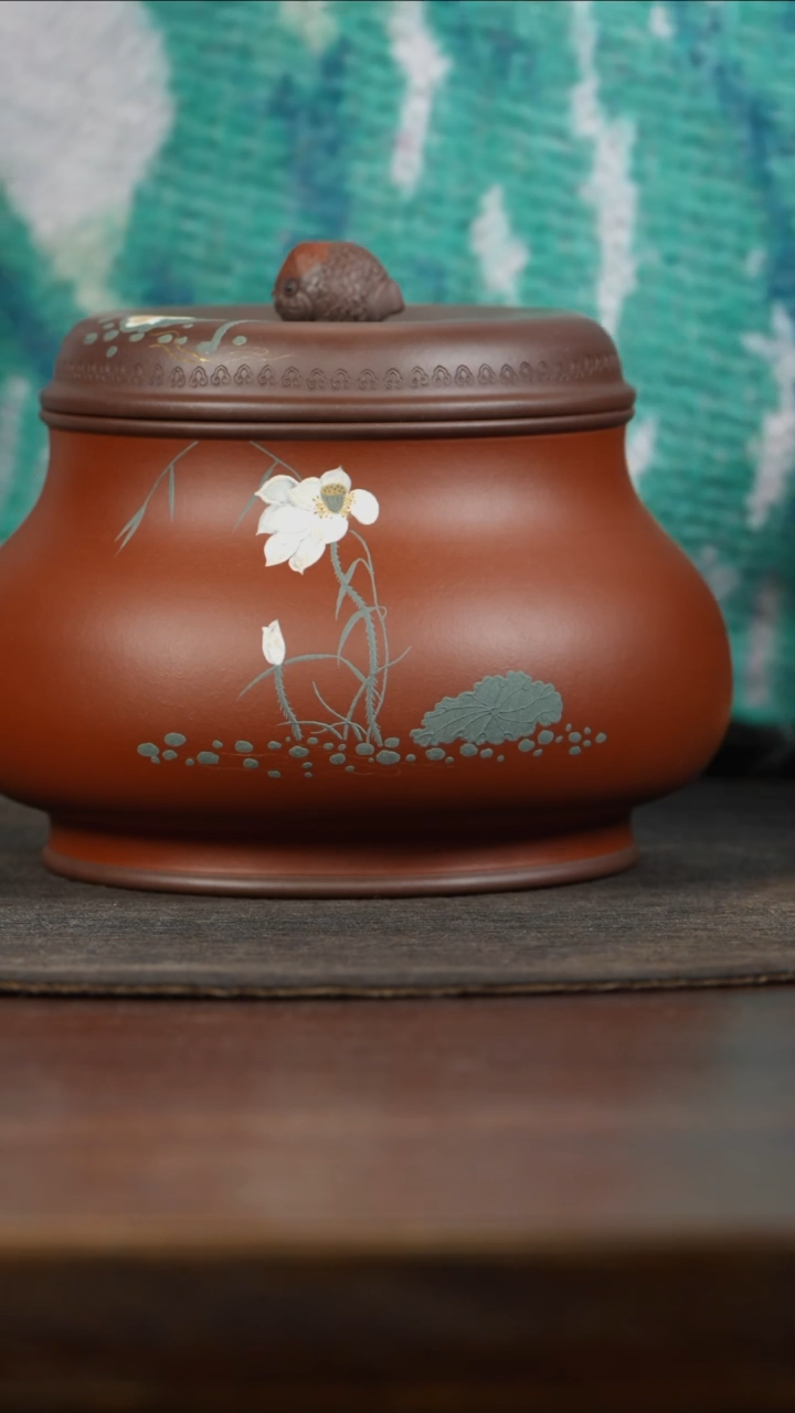 【闪购商品】紫砂茶叶罐金鱼钮朱泥泥绘荷花荷叶朱泥
