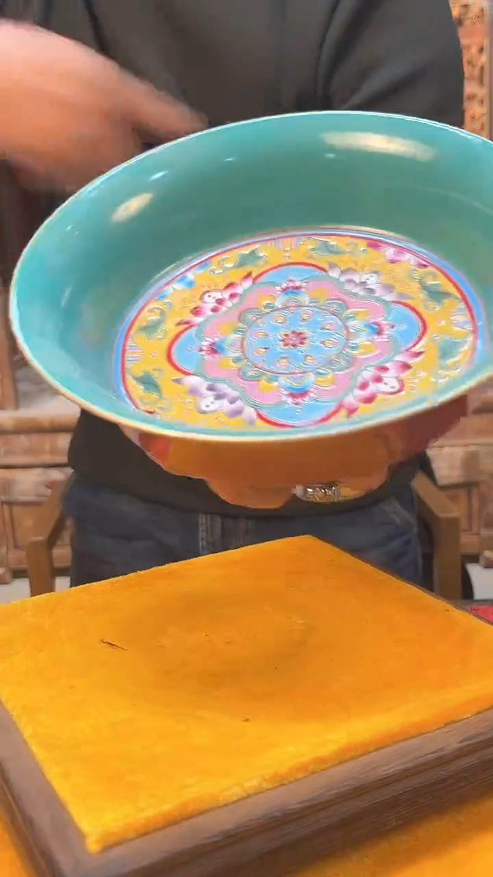 【闪购商品】瓷片652F现代工艺品一个