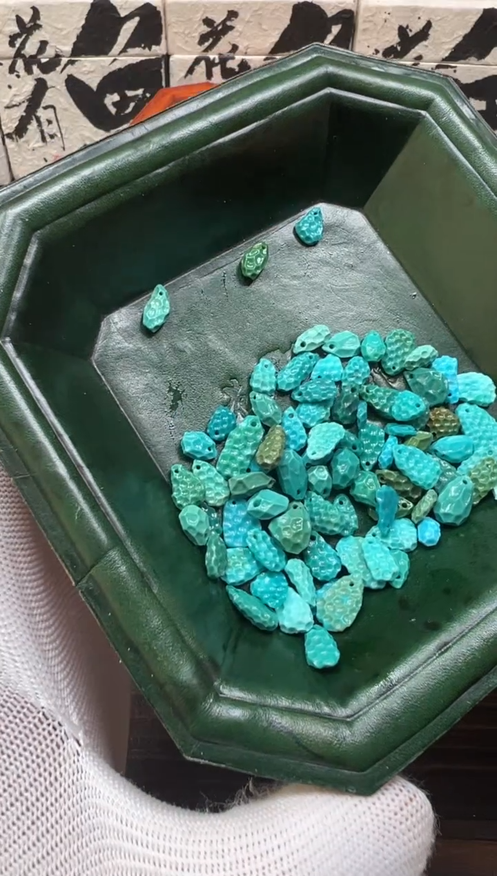 【闪购商品】绿松石12未镶嵌绿松石