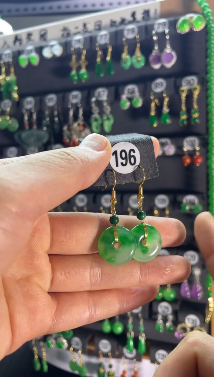 【闪购商品】翡翠颈饰银S925镶嵌196...