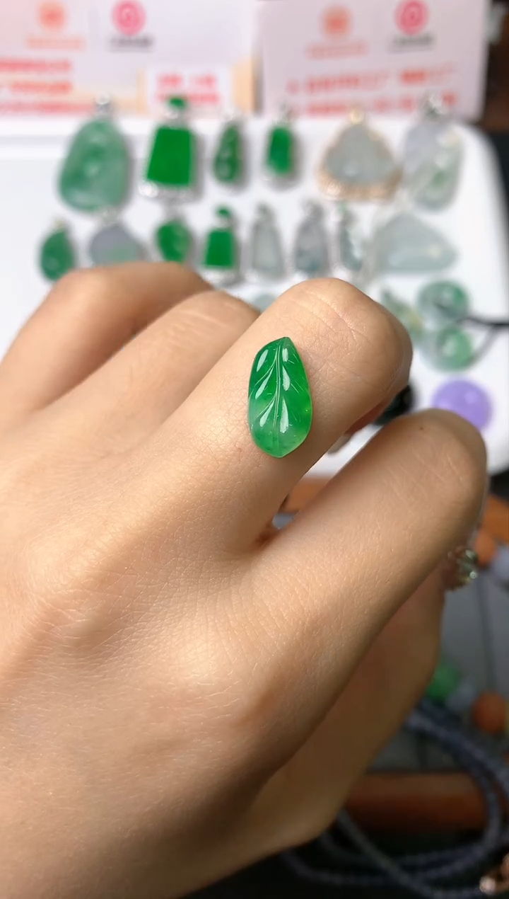 【闪购商品】定制翡翠未镶嵌裸石（镶嵌定制）