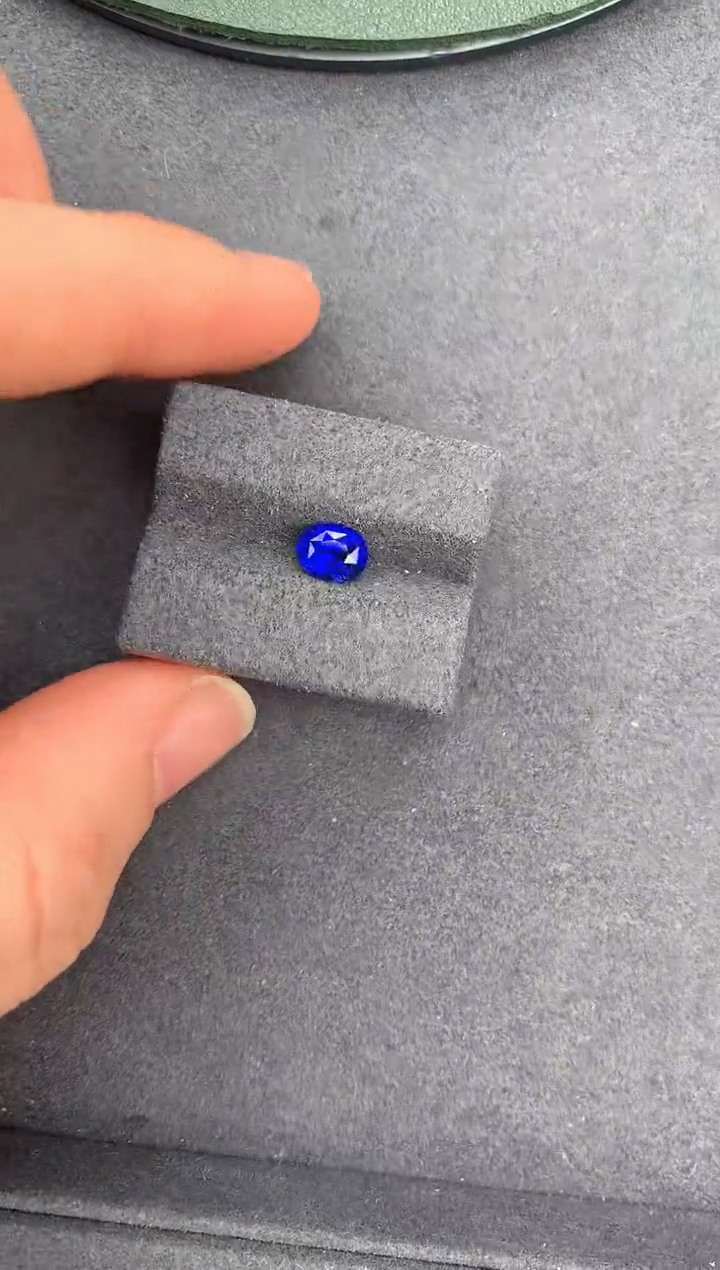 【闪购商品】蓝宝石裸石未镶嵌1.1ct皇家蓝
