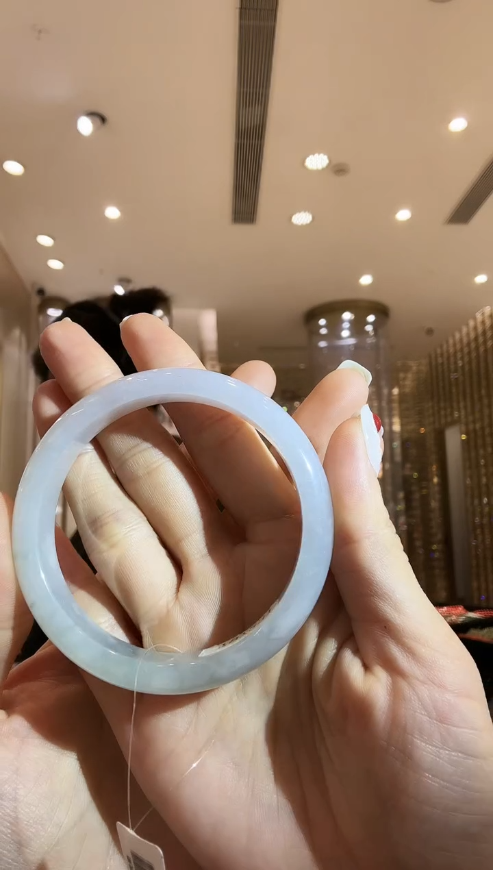 翡翠手镯未镶嵌28  圈口56