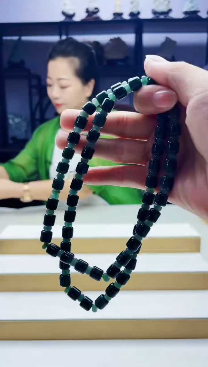 定制翡翠未镶嵌毛货08010055