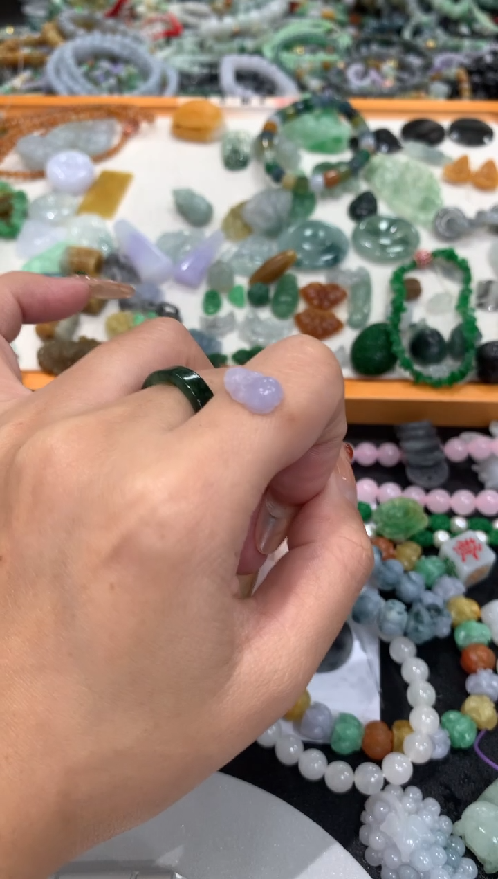 定制翡翠未镶嵌翡翠