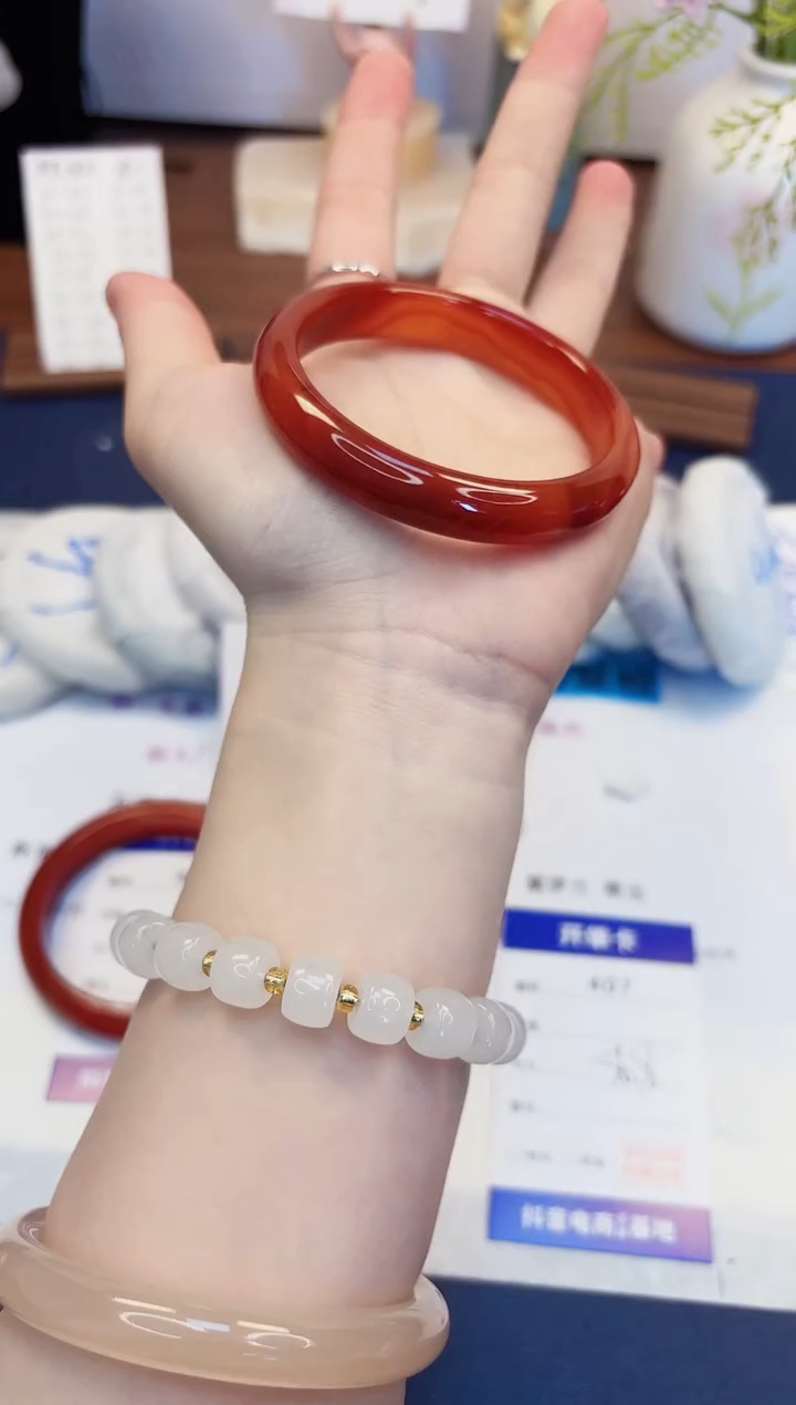 【闪购商品】石英质玉手镯未镶嵌407-玛瑙-圈口56