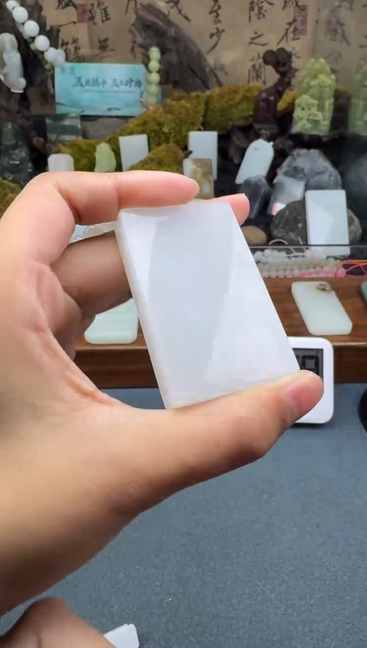 【闪购商品】和田玉颈饰未镶嵌菲菲