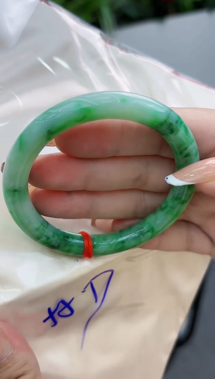 【闪购商品】翡翠手镯未镶嵌翡翠手镯