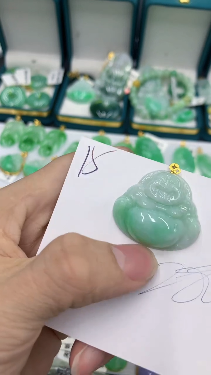 【闪购商品】翡翠颈饰18K金镶嵌翡翠