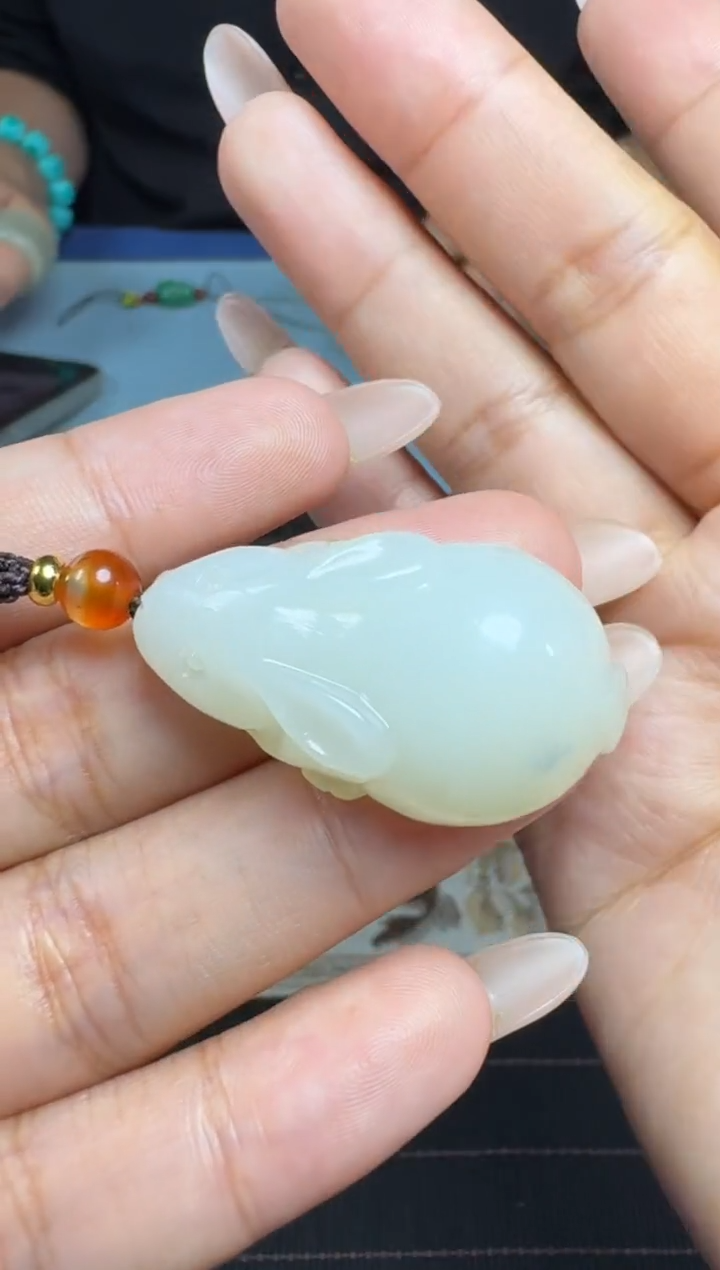 颈饰未镶嵌和田玉1