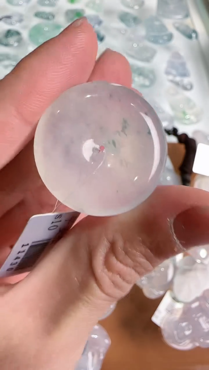 【闪购商品】翡翠吊坠(不含链)未镶嵌··