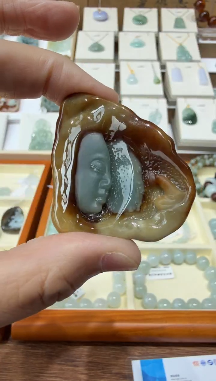 翡翠挂件未镶嵌A货翡翠多样性孤品国雕谢林工