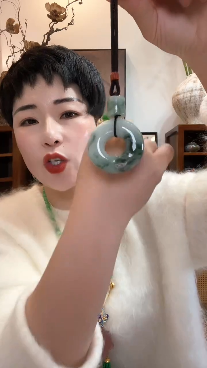 吊坠(赠链)未镶嵌翡翠442
