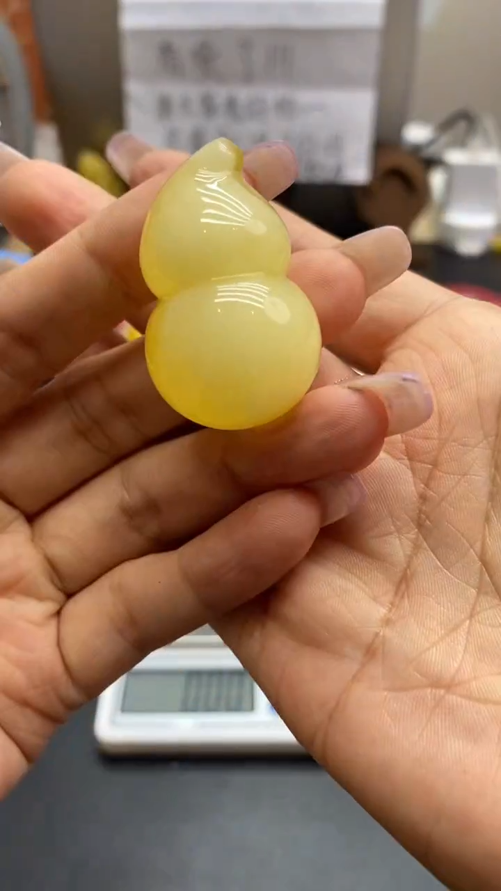 琥珀未镶嵌珠宝奇石1116