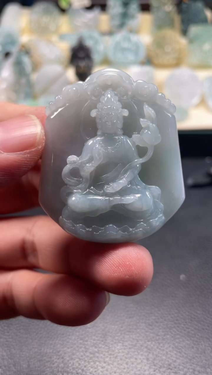 颈饰未镶嵌翡翠渔*汇12/28/102