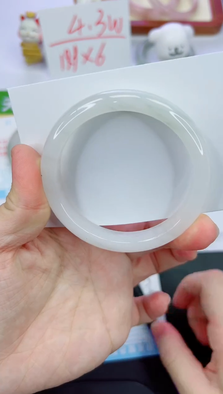 【闪购商品】石英质玉手镯未镶嵌294-58.8