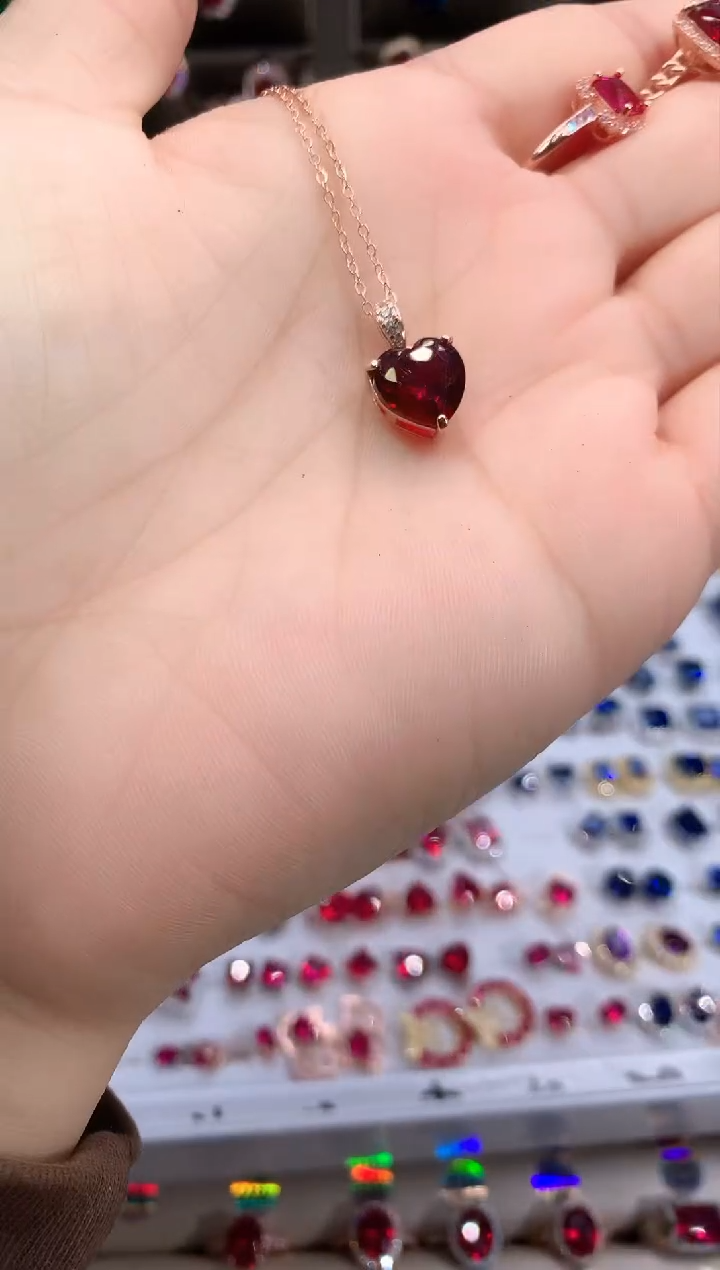 【闪购商品】红宝石吊坠(赠链)银S925镶嵌玫瑰金10
