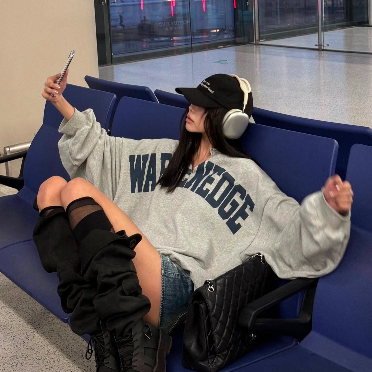 YIQING 小众设计时尚简约静奢 秋冬新款百搭休闲松弛上衣