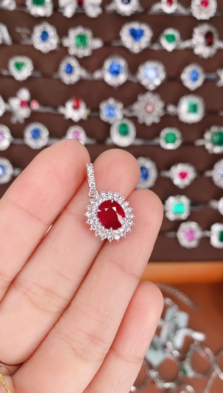 【闪购商品】蓝宝石18K金吊坠18K金镶嵌1