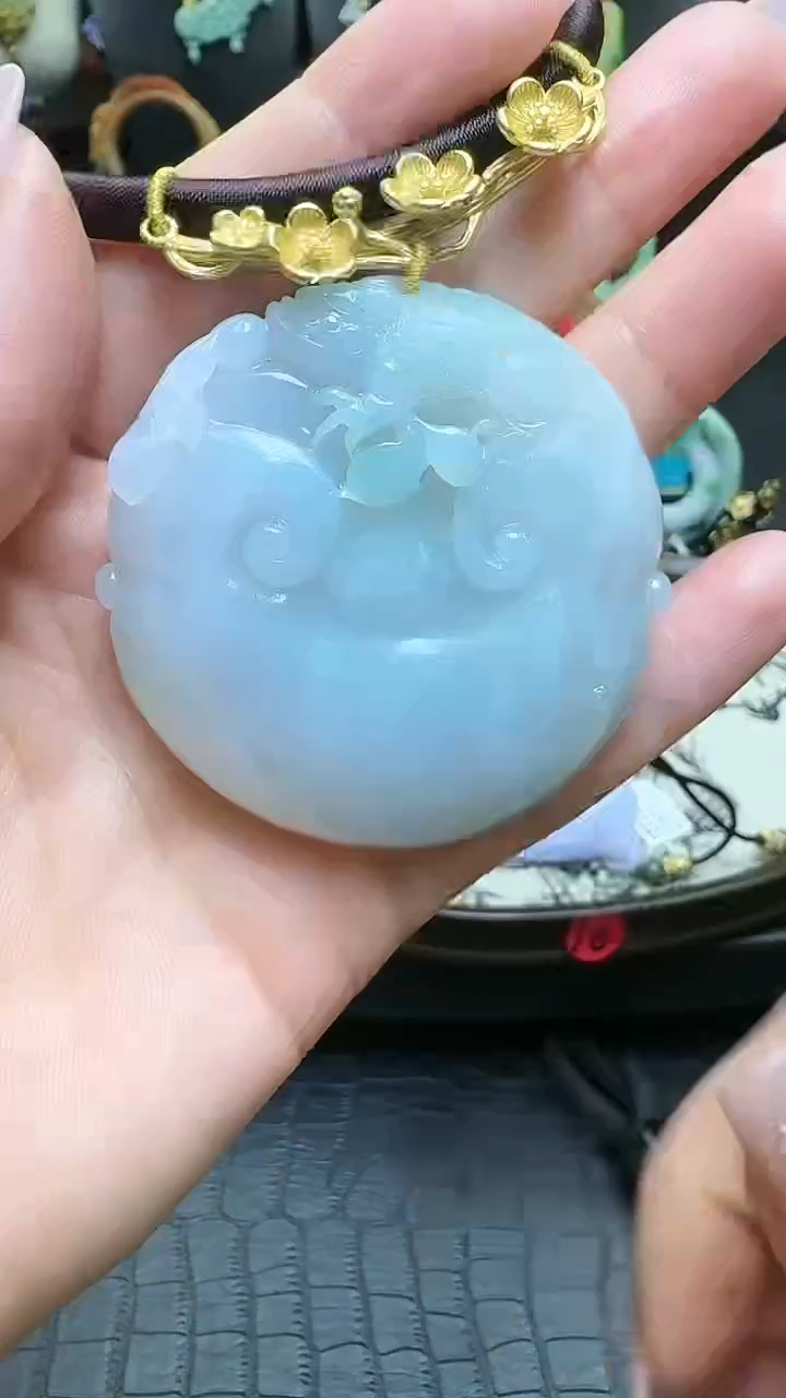 【闪购商品】翡翠颈饰未镶嵌细冰圆牌