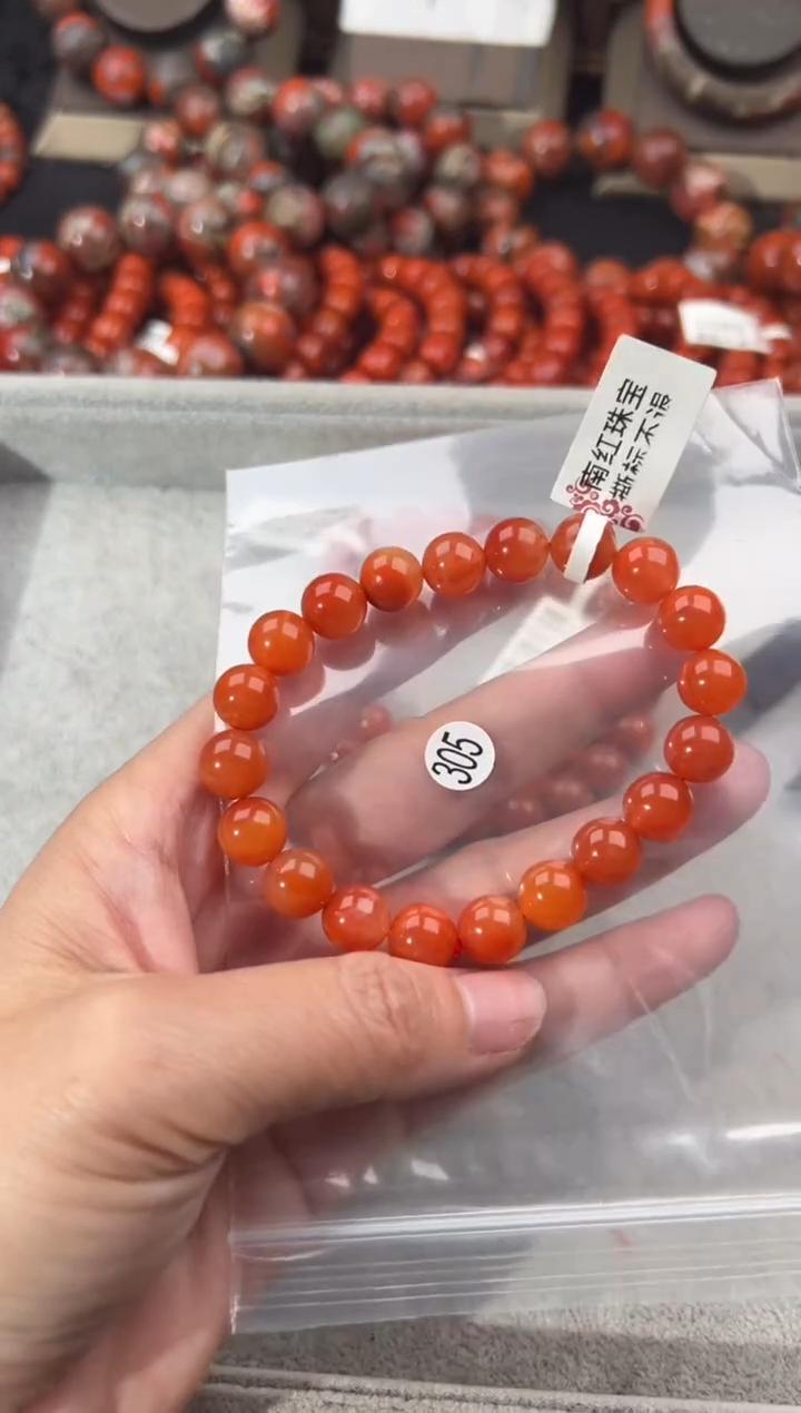 南红玛瑙手串未镶嵌9+