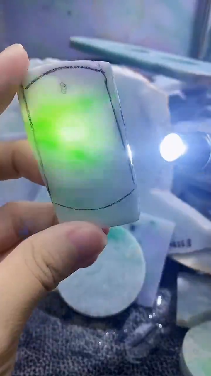 裸石翡翠天然A货翡翠板料