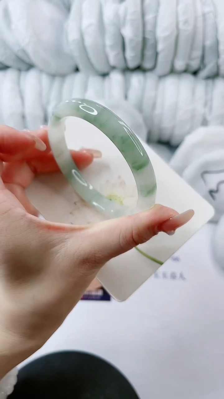 【闪购商品】石英质玉手镯未镶嵌0666092659-多样性发货