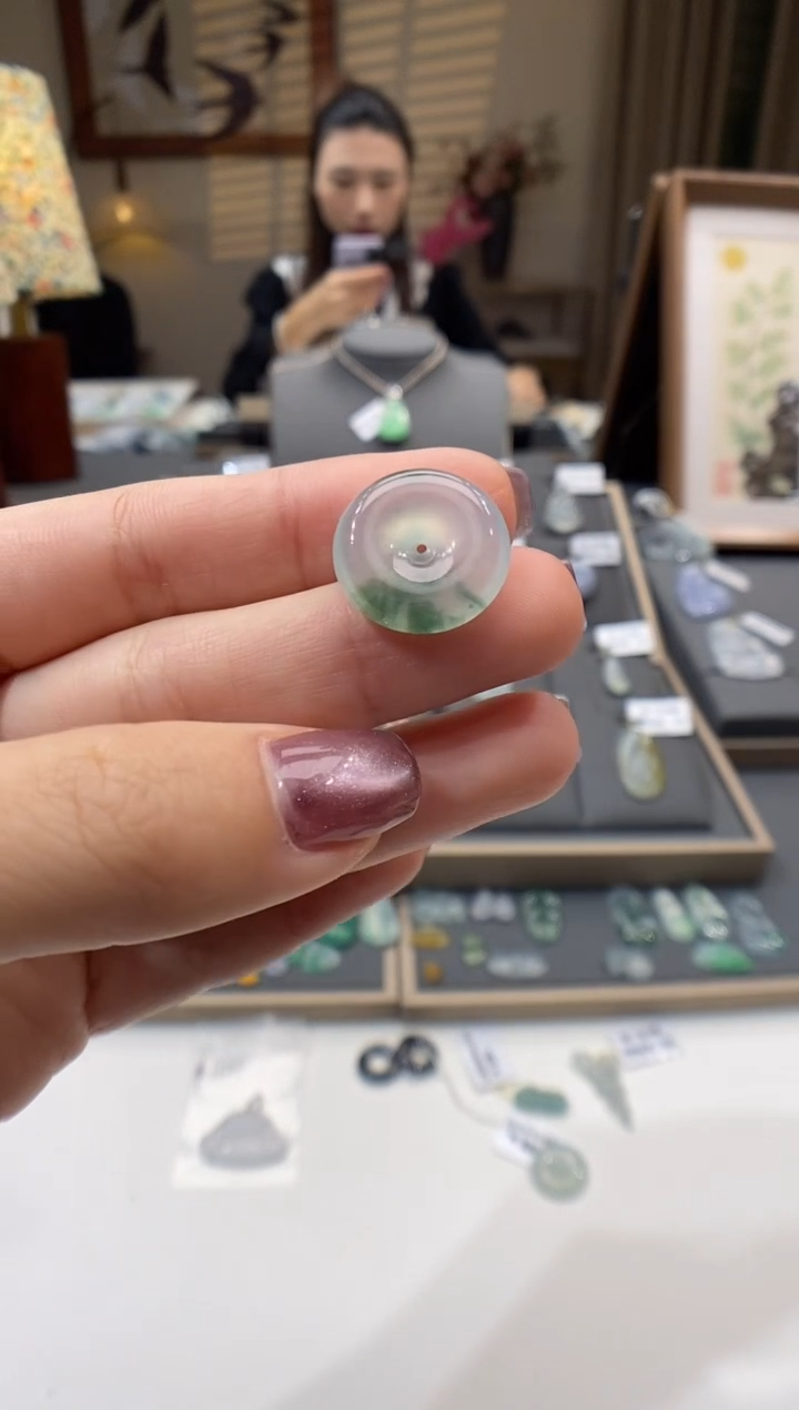 【闪购商品】翡翠颈饰未镶嵌平安扣