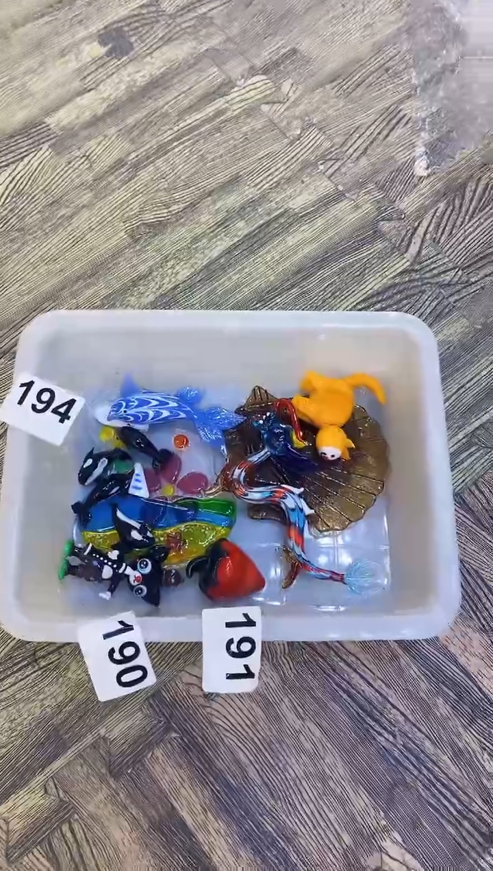 【闪购商品】琉璃手工艺品一盒子