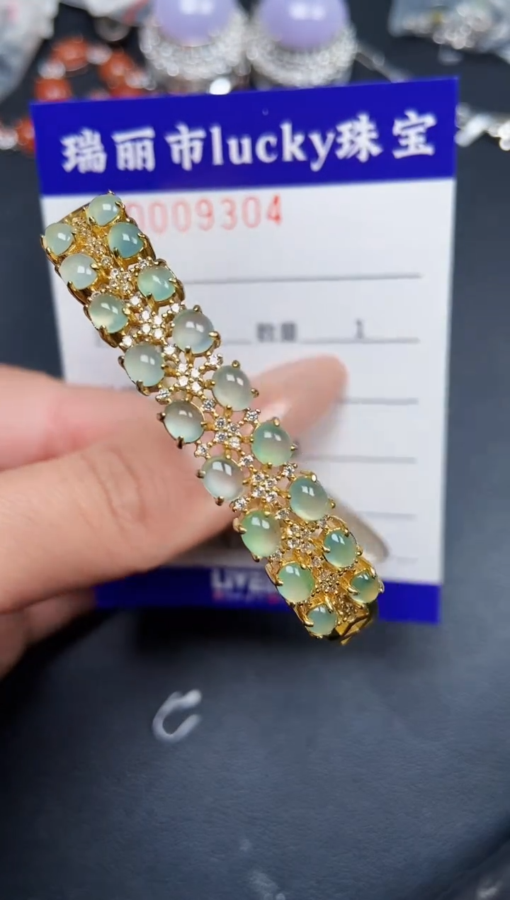 【闪购商品】翡翠颈饰银S925镶嵌9304