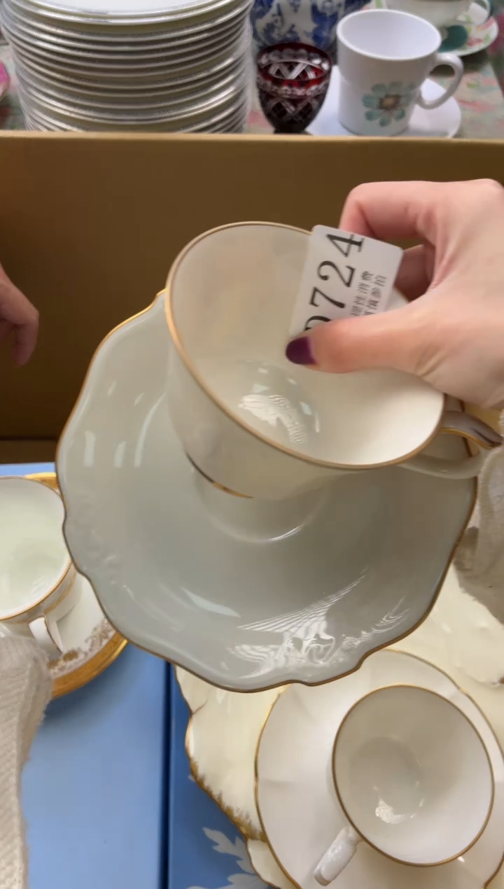 瓷片咕*昕       D724