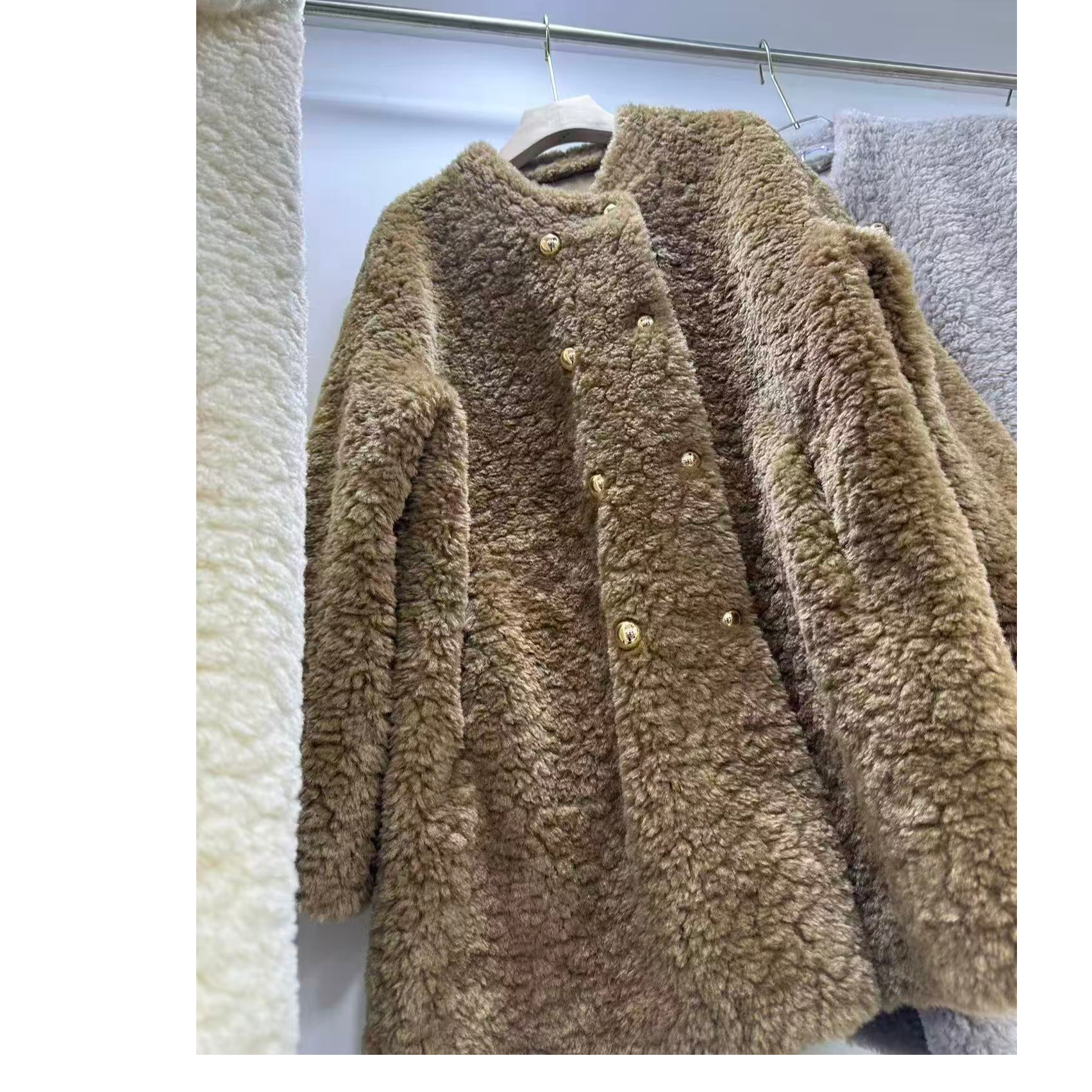 D2520冬季新款双排金扣时尚皮毛一体仿羊羔毛外套