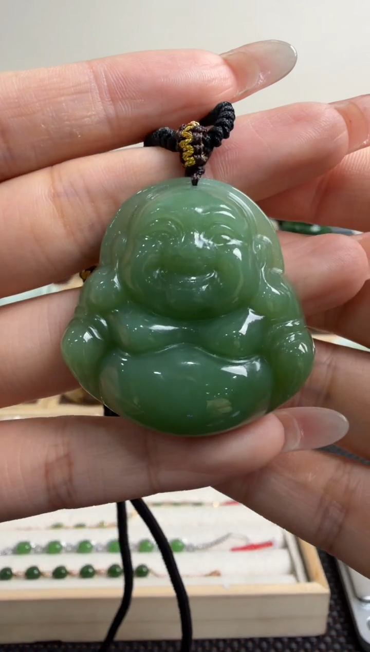 颈饰未镶嵌和田玉挂件