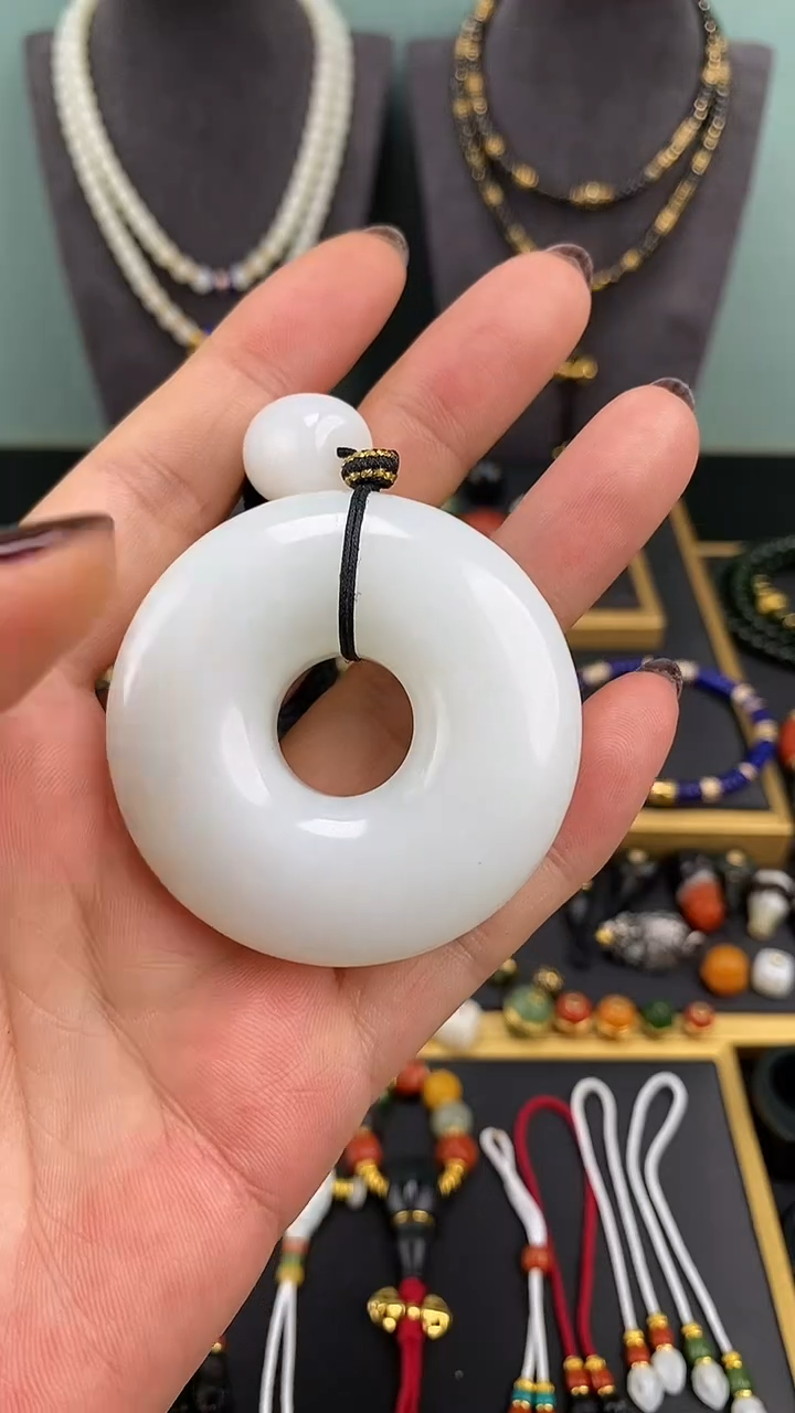 【闪购商品】和田玉-未镶嵌白玉大扣子