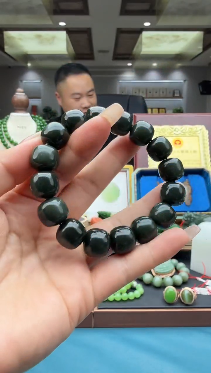 未镶嵌手串和田玉szq