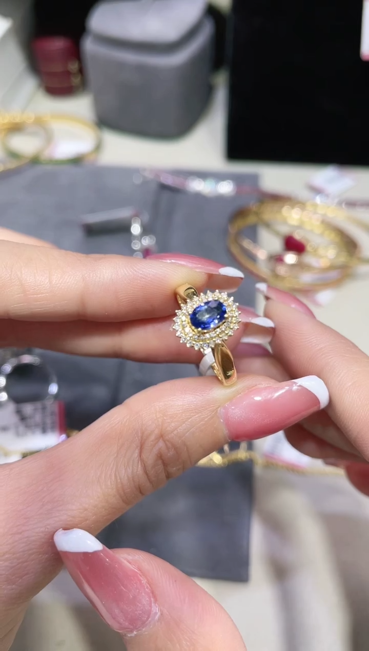【闪购商品】蓝宝石戒指18K金镶嵌·