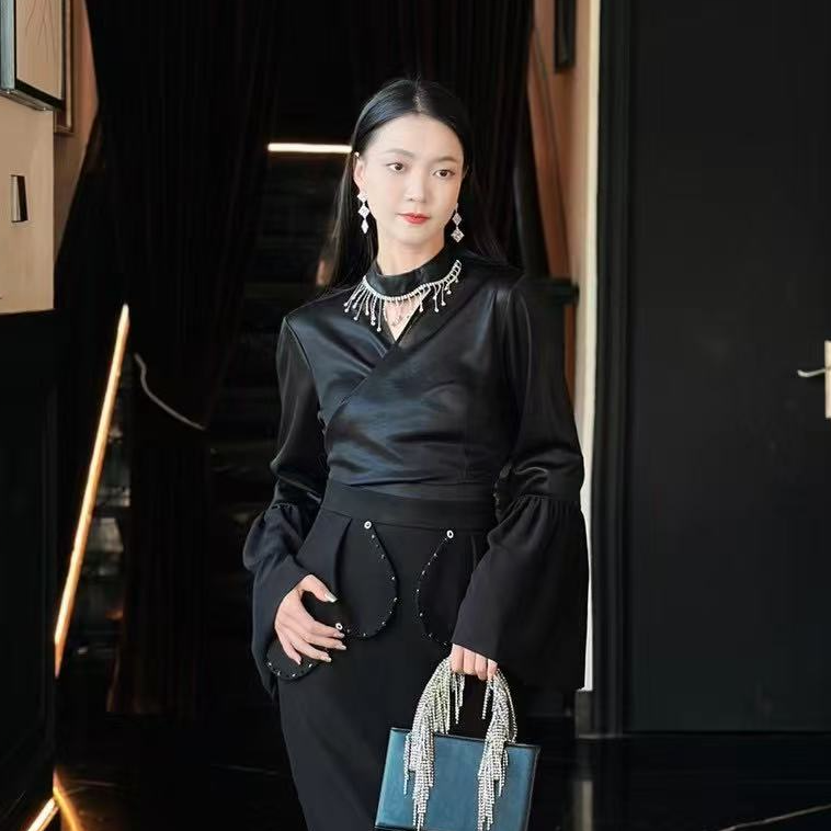 2025时尚新款圆领钉珠法式轻奢不规则衬衫TOML2310601