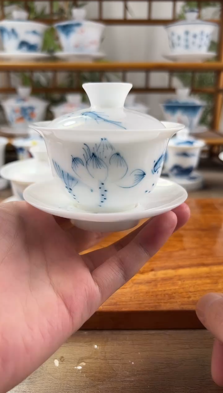 全品高冰荷花鱼聚130ml三才盖碗