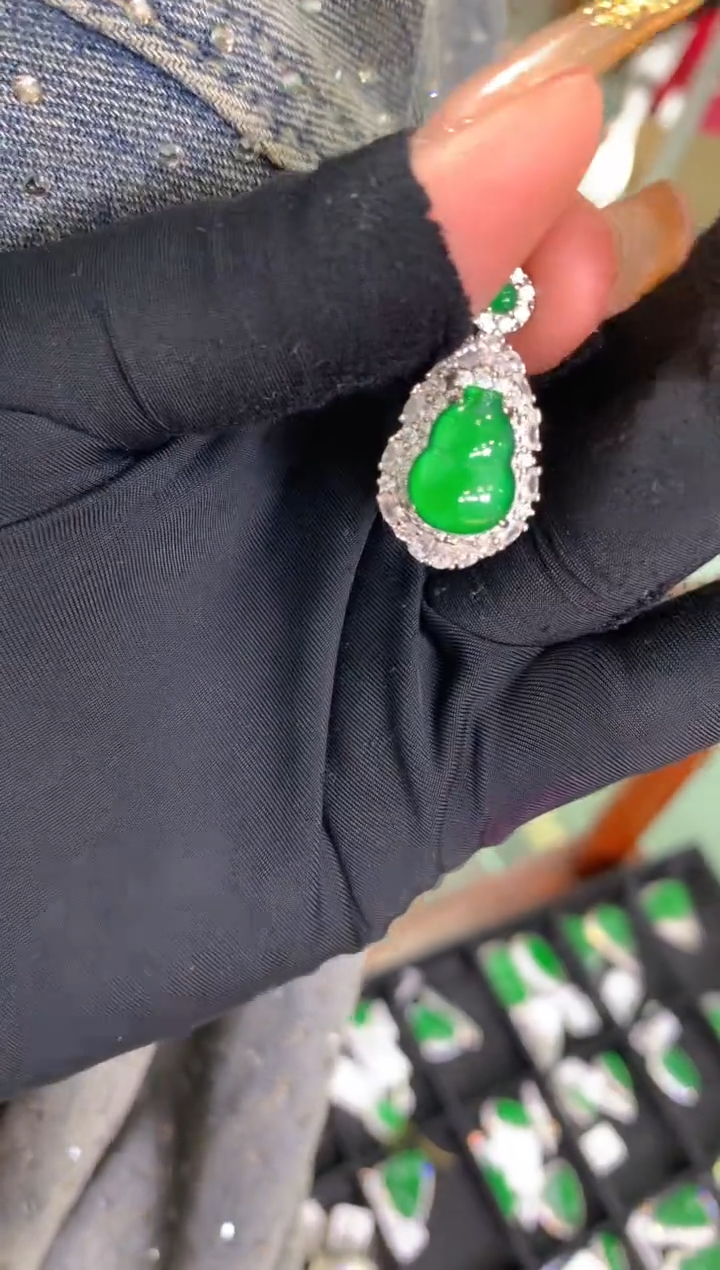 【闪购商品】定制翡翠未镶嵌16定制翡翠-多样性发货（发其一）