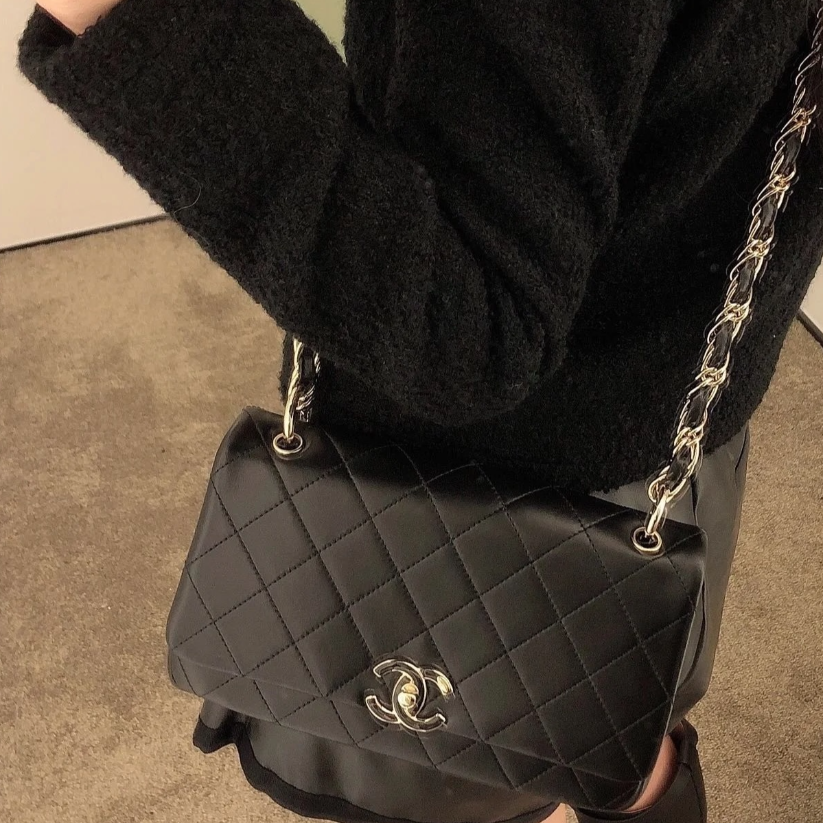99新 Chanel/香奈儿 9230|香奈儿cf黑金斜挎包中号