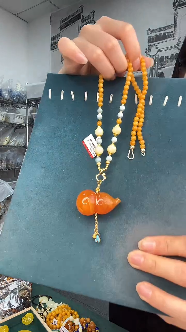 裸石琥珀未镶嵌L***汐天然蜜蜡A2456