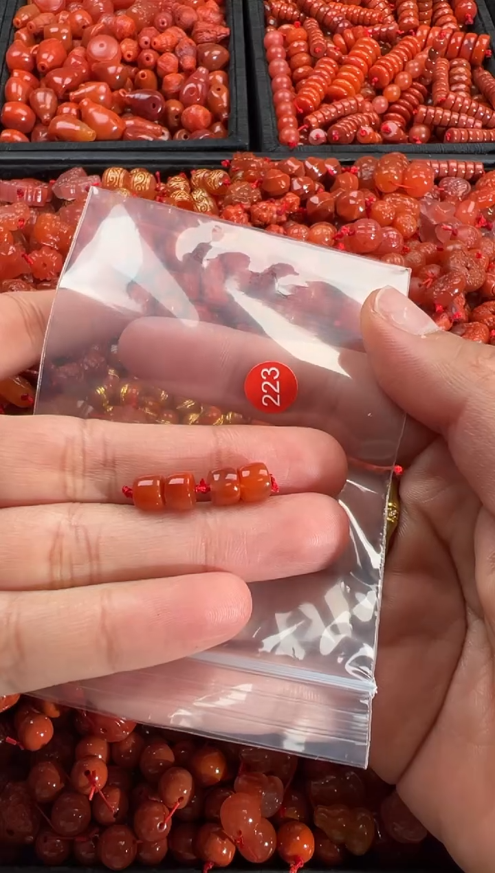 【闪购商品】南红玛瑙颈饰未镶嵌1