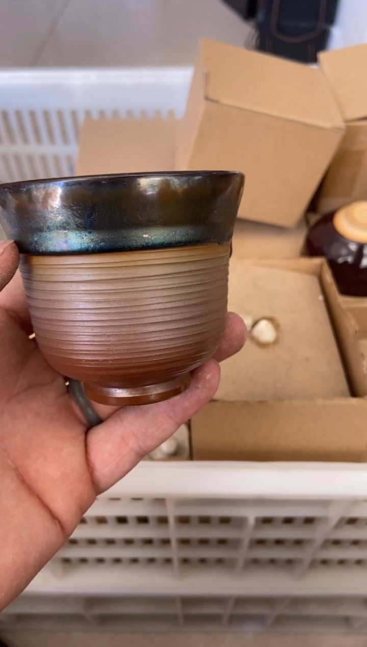 无运费险有瑕疵的摄影的产品有使用过的痕迹有点脏介意勿拍