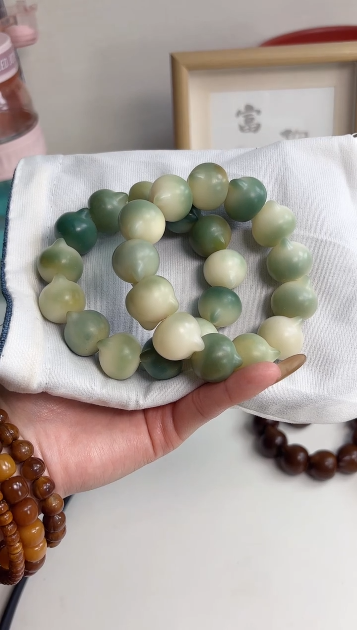 手串菩提根/象牙果干磨绿色猫猫头21mm手串