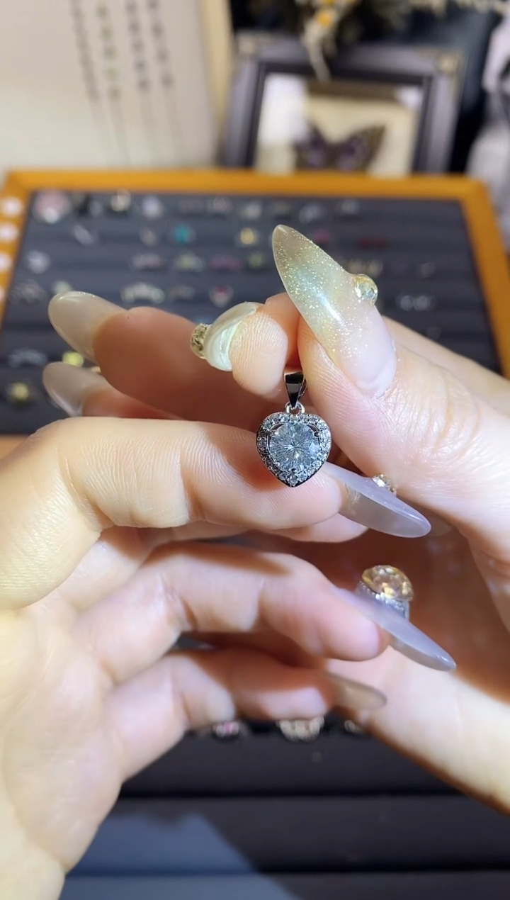 【闪购商品】水晶手链银S925镶嵌A43  