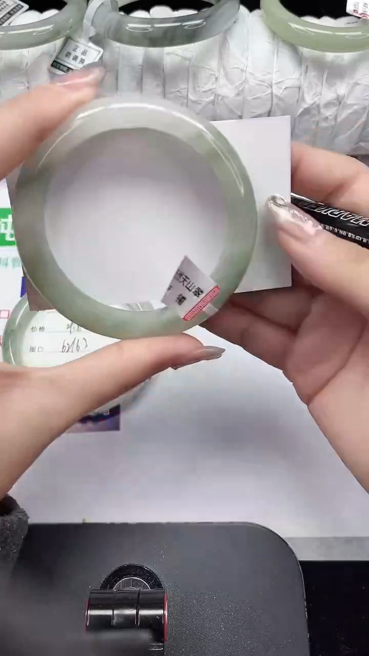 未镶嵌手镯石英质玉92-56/57